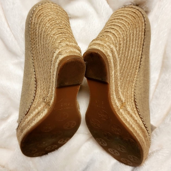 Beige Tory Burch Summer Wedges 8.5 - Picture 13 of 15